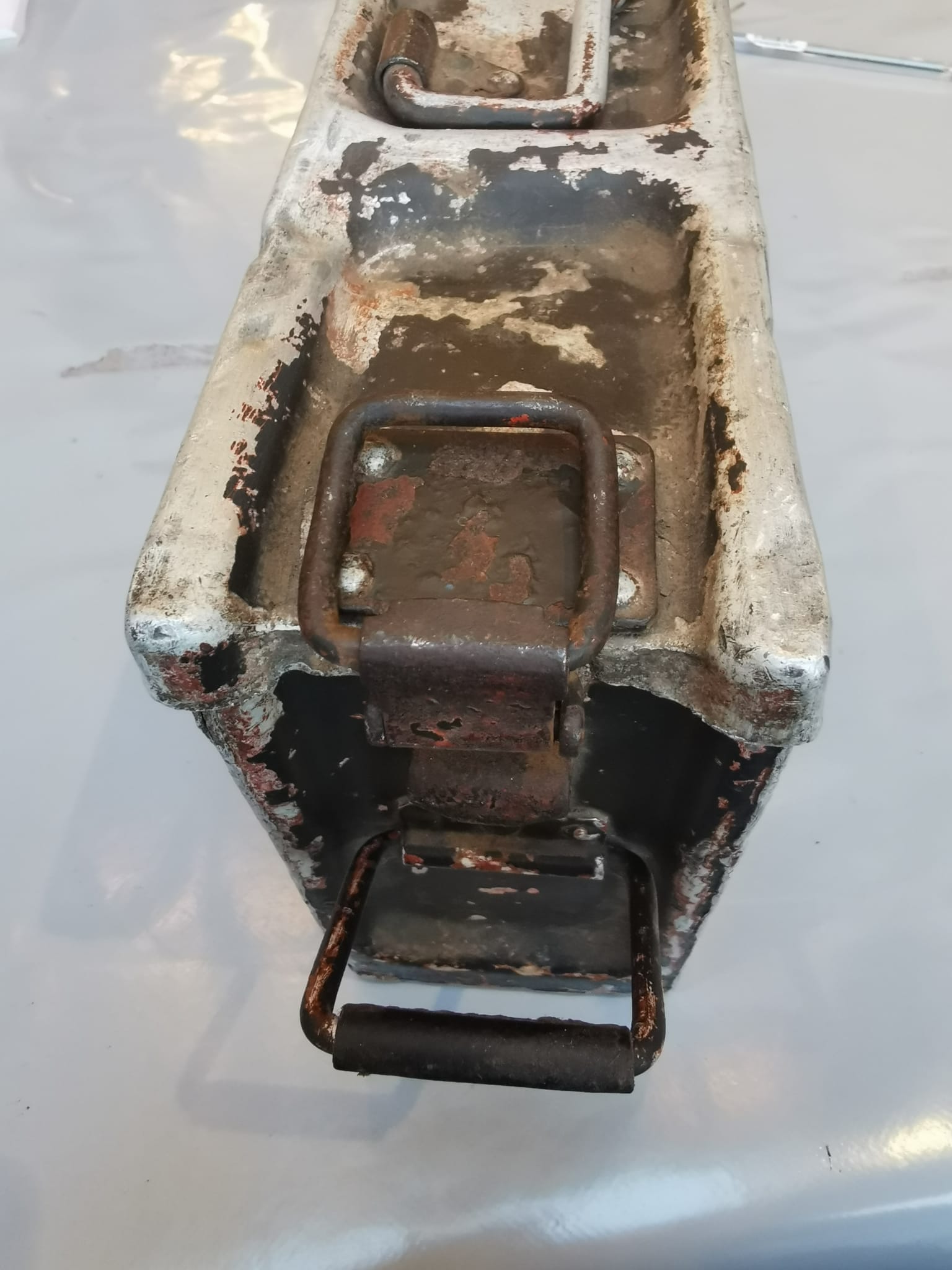 ww2 German aluminium mg ammo box - Image 5