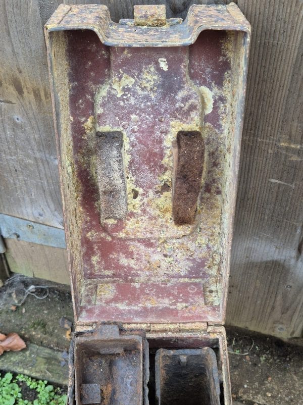 ww2 German 2cm flak box with magazines - Image 10